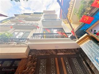 Nhà phố lạc long quân, 55m2x5 tầng thang máy, mt4m, oto đỗ 15m, ngõ 3m, full nội thất