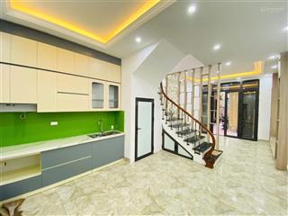 Ngã tư sở| nhà phân lô, oto 7c lùi cửa, 41m2x4t,mt4,2m, 4 phòng ngủ,oto tránh 15m, 100m ra ngã 4 sở