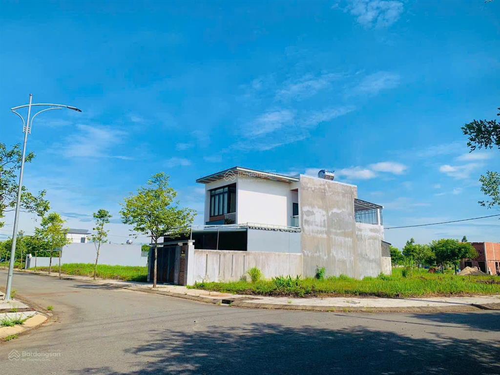 Lô góc cực đẹp vsip quảng ngãi  hướng nam + đông  đất nở hậu  vượng khí sinh tài.