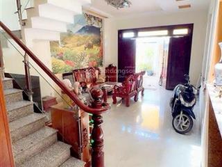 Mt 3 tầng,đỗ xuân hợp, pla. dt 4,84x20m (sân ôtô) giá 11 tỷ (thương lượng)