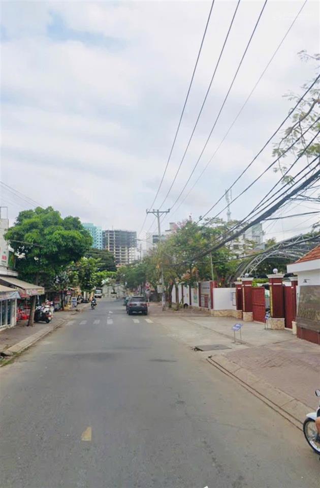 Nhà 2 tầng, hồ bá phấn, xn, ga metro. dt 10x20m. giá 10,5 tỷ (thương lượng)