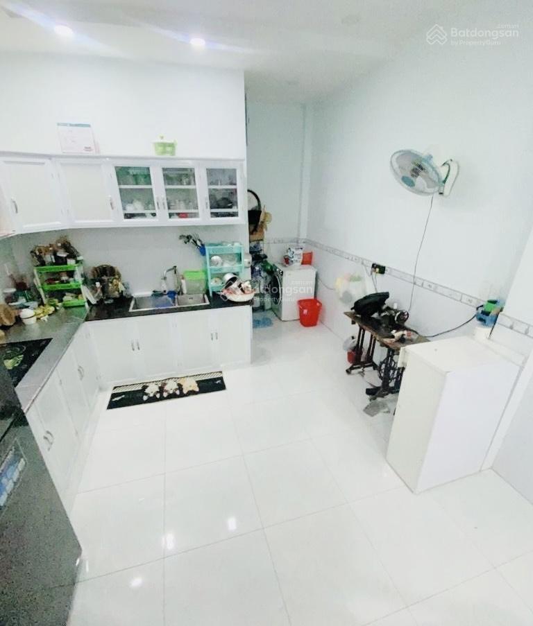 Bán nhà 3 tầng trường lưu đông tăng long,ô tô đỗ cửa,long trường,vip!!
