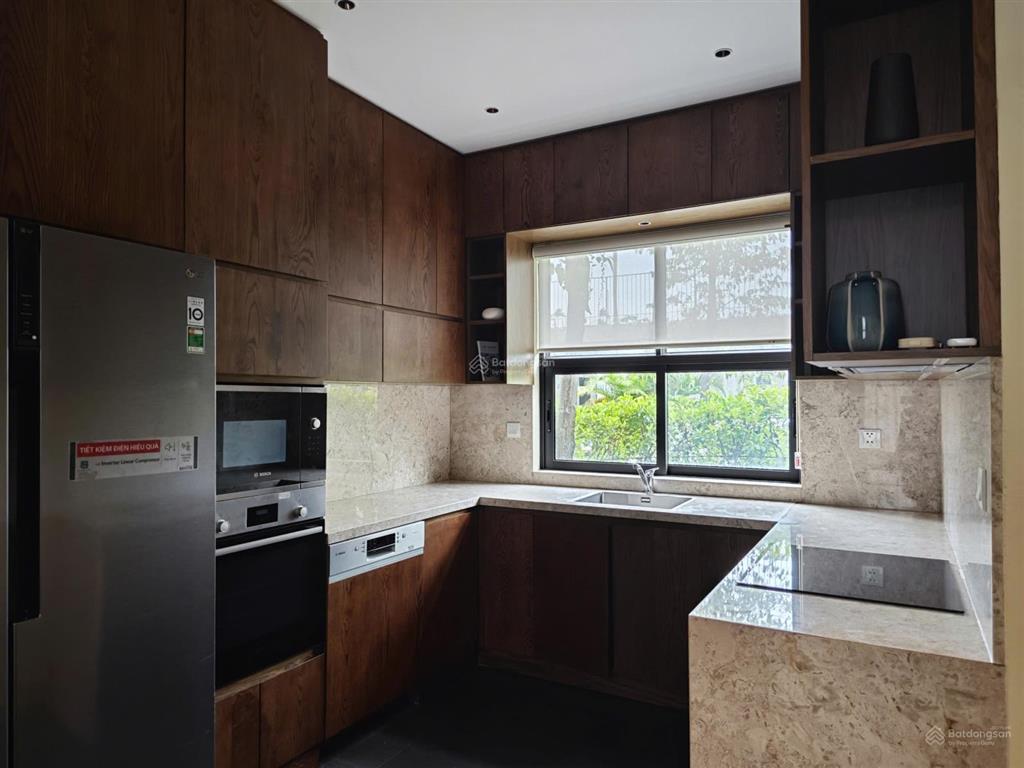 Chủ xuất ngoại cần chuyển nhượng biệt thự căn mẫu casamia calm. full nội thất, dòng tiền ổn định