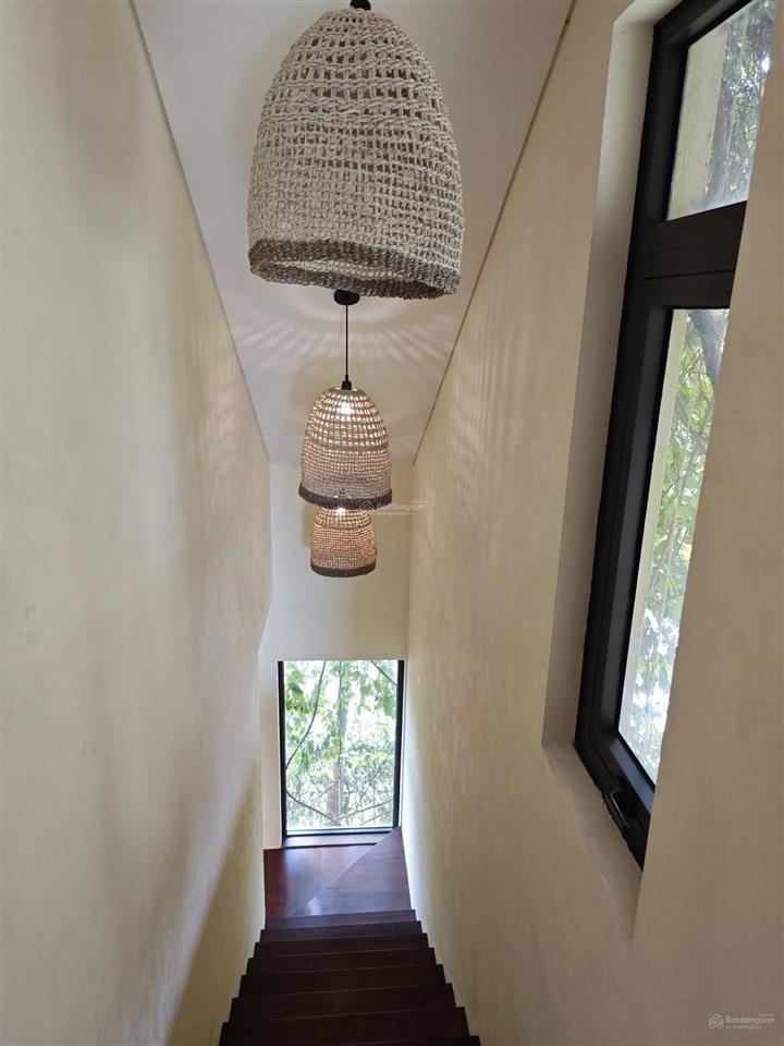 Chủ xuất ngoại cần chuyển nhượng biệt thự căn mẫu casamia calm. full nội thất, dòng tiền ổn định