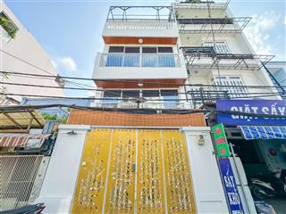 Nhà phố mặt tiền xe hơi thông thoáng đầy đủ nội thất ngay quận 7