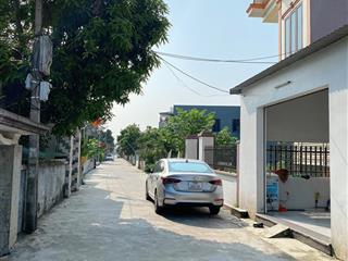 Bán đất tặng nhà cấp 4 còn mới