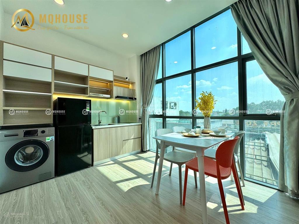 Căn hộ view kính full nội thất đẹp  giặt riêng ngay trường chinh gần aeon tân phú, etown cộng hoà