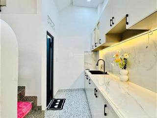 Nhà mới 2 tầng trường sa quận 3 hẻm ô tô 10 ra mặt tiền nở hậu tài lộc 80m2/4,9ty
