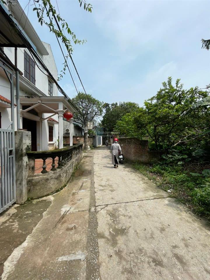 45m2 3,25 tỷ đất vuông đẹp phụng châu gần đại học tdtt pháp lý chuẩn