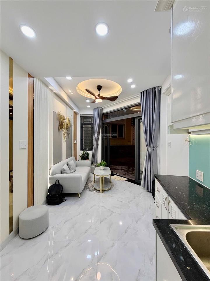 Siêu phẩm 5 tầng hơn 5 tỷ lô góc trong hxt nơ trang long, bình thạnh