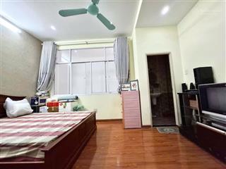 Ngộp siêu phẩm q10  cmt8  ngang hơn 5m  nở hậu tài lộc  4 tầng  56m2. nhĩnh 9 tỷ.