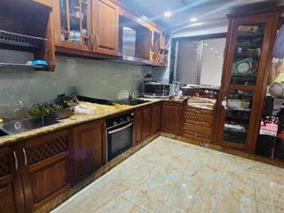 Nhà 5 tầng sân bay p2 tân bình  ở ngay hoặc chdv dòng tiền cao 93m.