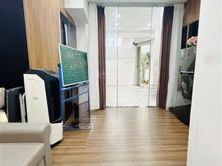 Nhà bán trung tâm p2 quận 10 nguyễn chí thanh 3 tầng ngang 4.3m giá 6.78 tỷ