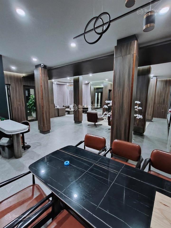 Cc cần bán liền kề số 6 tân tây đô  kđt trên trục ql32  ô tô vào nhà. giá tốt chỉ 14,7 tỷ