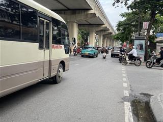 Bán nhà cầu giấy, 3 tầng, thoáng trước sau, 55.5m2, mt 5m, 11.5 tỷ.