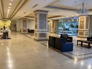 Bán chung cư hòa bình green 505 minh khai lô góc 2 ban công, slot oto 127m2  8.8 tỷ
