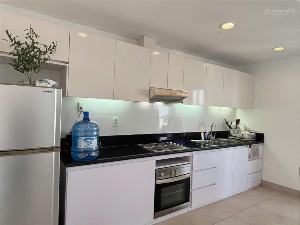 Bán gấp căn hộ indochina riverside tower view đẹp, có sẵn hợp đồng cho thuê 20 tr/tháng