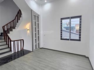Nhà hà trì hà đông dt 45m 4 tầng vị trí siêu đẹp ngay ngã 5 hà trì xung quang buôn bán tập nập