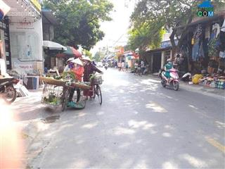 Bán lô đất vị trí siêu đẹp mặt đường chợ hàng ngã tư hồ sen mặt tiền gần 6m2 lô góc 2 mặt thoáng