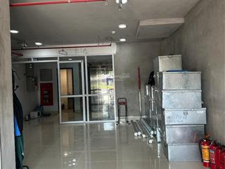 Mặt phố văn cao  tòa vp 10 tầng  thang máy  vỉa hè đá bóng  sổ vuông.