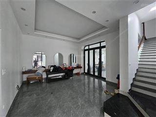 Mặt phố minh khai  110m2  mt 5m  nhỉnh 60 tỷ  sổ nở hậu.