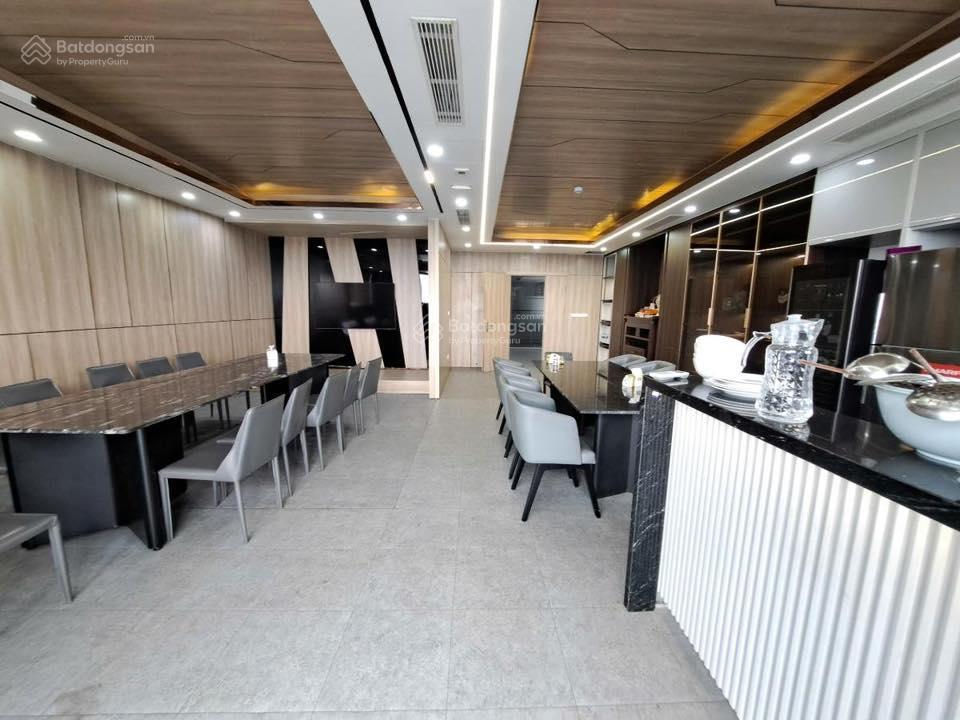 Siêu mặt phố  vị trí kim cương  view trọn mặt hồ linh đàm  vỉa hè đá bóng rộng nhất hà nội.