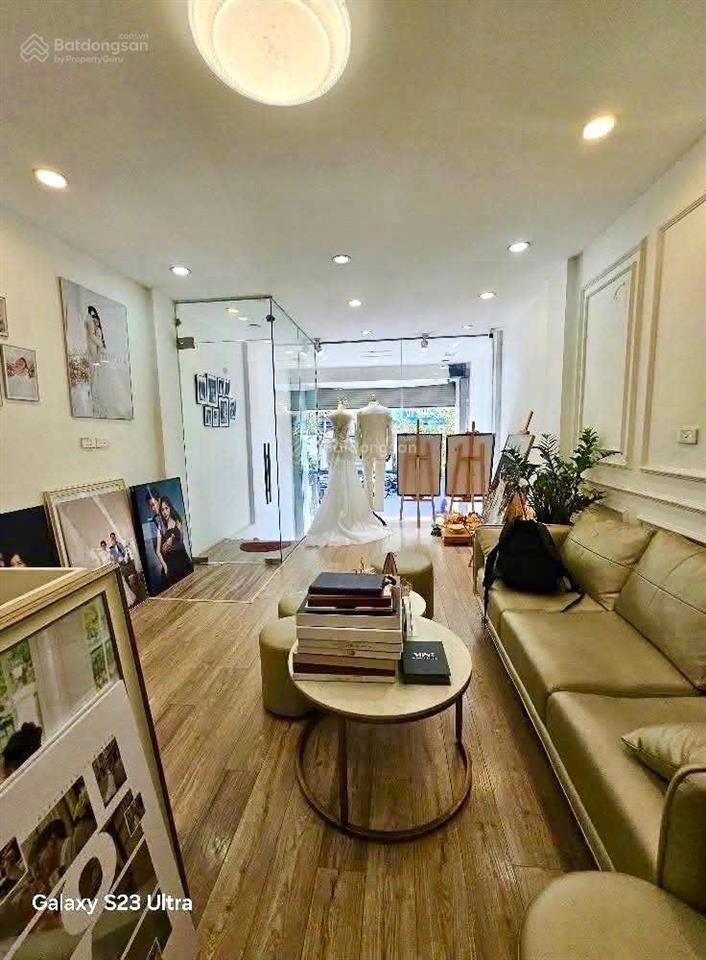 Giảm sốc 10 tỷ  chủ cực thiện chí  ngã 6 xã đàn  vỉa hè đá bóng  sổ vuông đét