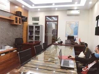 Trng tâm ba đình  tòa nhà 8 tầng  diện tích rộng  sổ vuông  giá đầu tư.