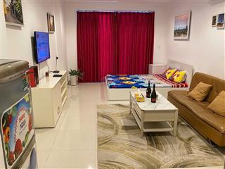 Sky center 36,44m2 bán ngộp chỉ 2ty300tr  e 0797 799 ***