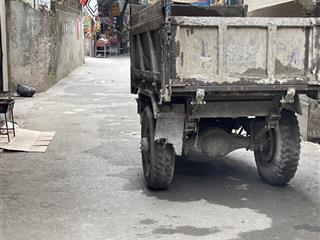 B an nhà 4 tầng  4 ngủ sổ vuông đẹp, nhà mới xây chắc chắn, cất két ngõ ô tô, dân trí cao.