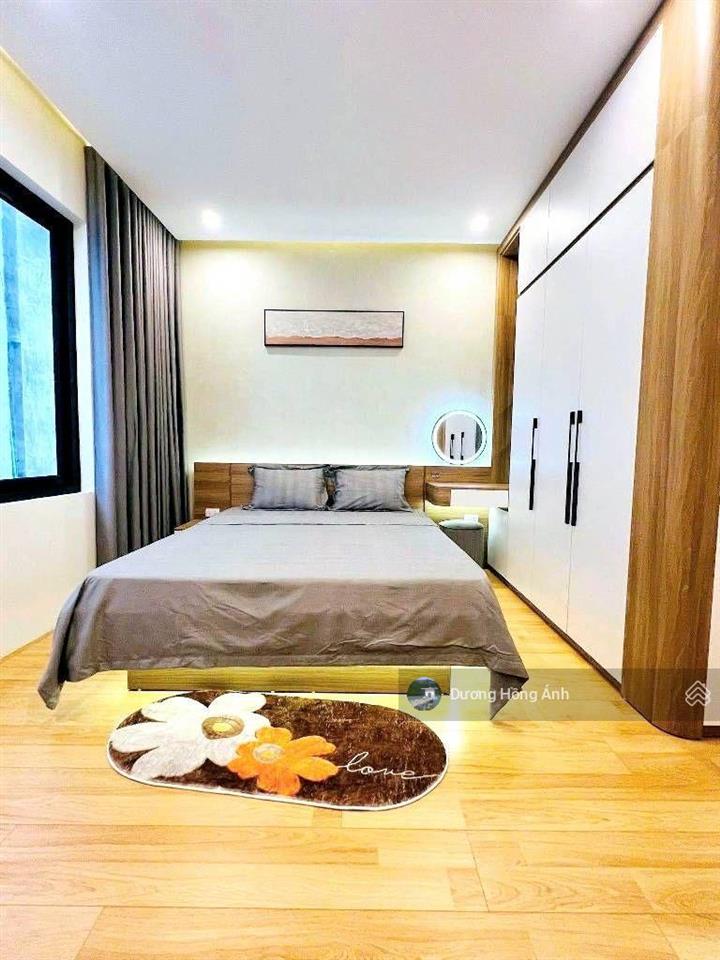 Hot hot rẻ nhất la phù 35m x 5 tâng x 3 ngủ. dân xây chỉ hơn 4 tỷ