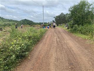 3,2ha, 160m mặt đường sỏi lớn cách kcn tân đức hàm tân bình thuận 2km giá 4,6 tỷ