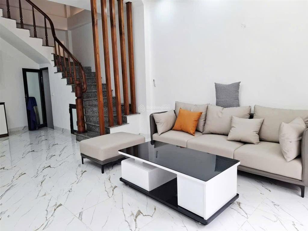 Bán nhà láng hạ đống đa nhà mới ngõ thông tặng nội thất ở ngay dt 30m 5t 7.9 tỷ