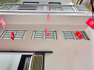 Siêu phẩm lô góc  nhà dân xây  gần phố  đủ công năng
