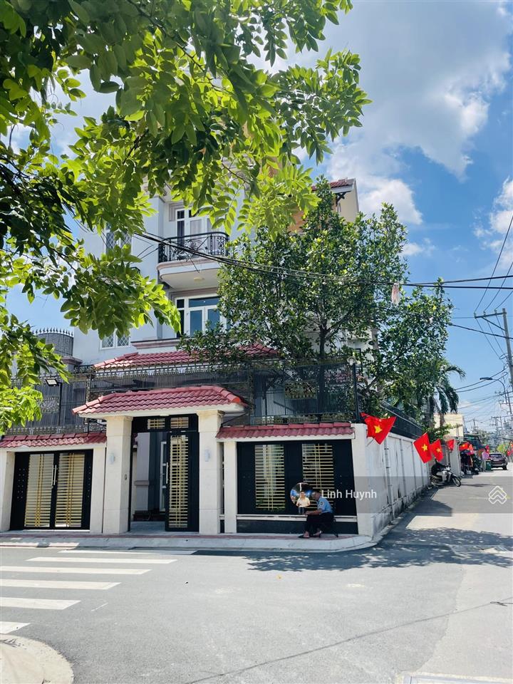 8x18m (147m2) đất 2 mặt tiền đường xe hơi sát đường phạm văn đồng khu bên sông hiệp bình chánh
