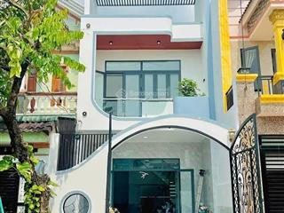 Cần bán nhà 1 trệt 1 lầu sát chợ pháp lí sổ sẵn giá 1,85 tỷ