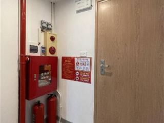 Đức thắng căn hộ dt  7t thang máy  nhỉnh 13 tỷ, ô tô đỗ cổng. 12 phòng khép kín, đạt chuẩn pccc