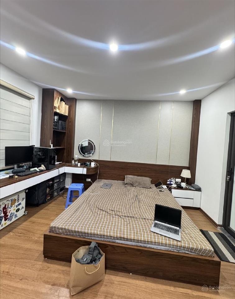 Chỉ hơn 7 tỷ có ngay nhà 81m² hai mặt thoáng ngõ thông gần ô tô tránh tại trung tâm thụy phương