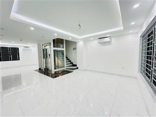 BÁN NHÀ PHÂN LÔ ÔTO NẰM TRONG NHÀ HOÀNG QUỐC VIỆT