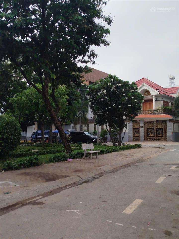 Khu biệt thự cao cấp ngay công viên  tạ quang bửu  nhà 4 tầng  54m2