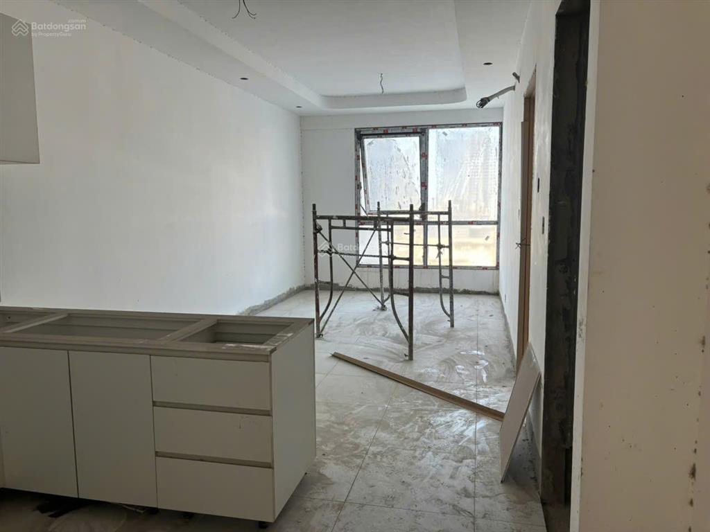 Chính chủ kẹt tiền bán ra căn 2pn view quận 5 giá chỉ 2yu ***