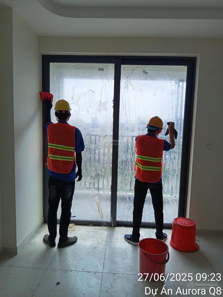 Bán căn hộ chung cư đẹp tại aurora residences, bến bình đông, 68m2 a.23.10 3ty5 nhận nhà