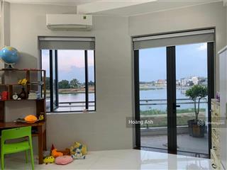 Nhà mặt tiền sông vàm thuật  đường 8m thông  nhỉnh 8t