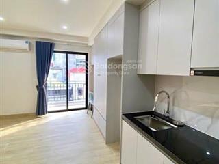 Cho thuê căn hộ gần q1, q2 45m2 có ban công thoáng full nt tại chu văn an tiện ra ngã tư hàng xanh