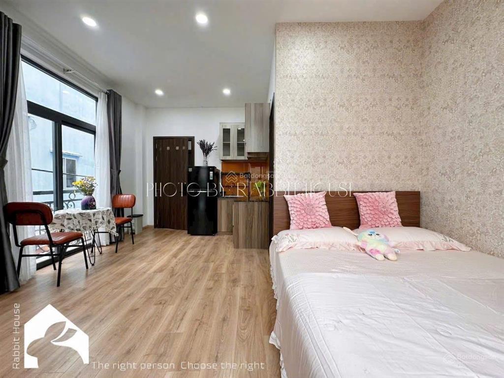 Khai trương phòng mới 100% có ban công thoáng 35m2 full nt gần q1, q3 tại huỳnh văn bánh, phú nhuận