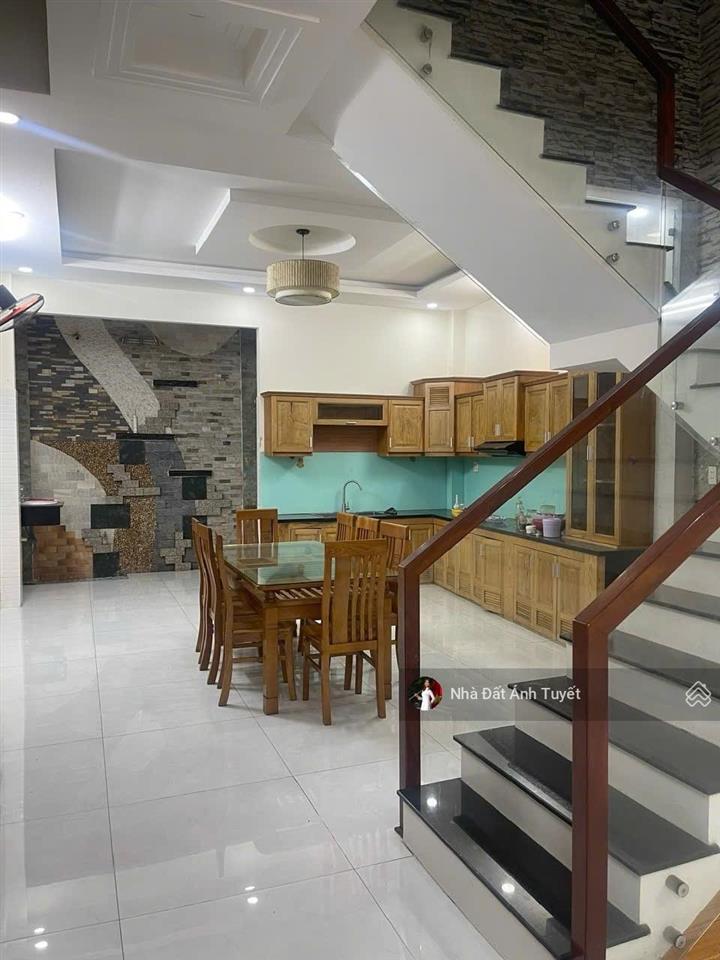 Bán nhà riêng 4pn,5wc,4x16, dtcn 78m2,nở hậu 5.7m,hxh,gần cv làng hoa,lê văn thọ,p11,giá nhỉnh 8 tỷ