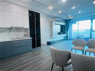 Gia đình bán căn góc 3pn trục hoa hậu 2 mặt thoáng full đồ mới đẹp tại intracom cầu diễn