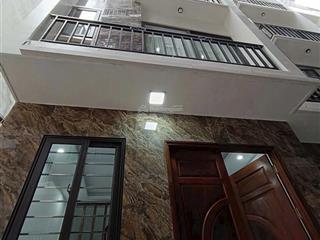Trung tâm ngọc thuỵ, 10m ra oto, phân khu hiếm vị trí siêu đẹp  30m2/5t mới cứng  giá nhỉnh 5tỷ