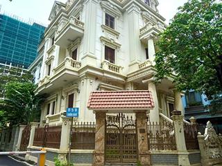 Bán biệt thự vườn đào lạc long quân 210m2 sân vườn nơi ở giới tinh hoa 99 tỷ