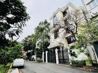 Nhà biệt thự nơi lãnh đạo quan chức cấp cao quận tây hồ, an ninh tốt 231m2 6 tầng mt 15m, 127,9tỷ